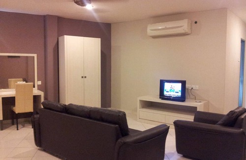 Simpang Renggam Hotel | SR Inn