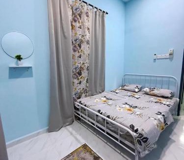 Kawasan Perindustrian Chendering House | Sri AAdis Homestay