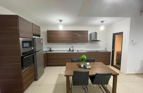 Ampang Apartment | STARLIT SUITE's AT REIZZ RESIDENCE