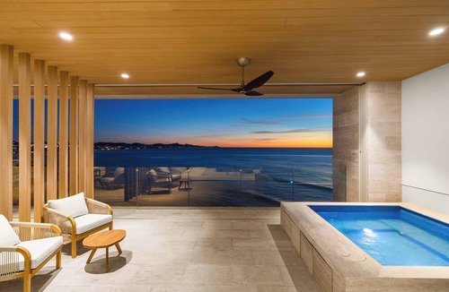 San Jose del Cabo Condo | Stay 3 Nights & Save 15% – Ocean Q 5BR Beachfront, Chef & Butler, Jacuzzi