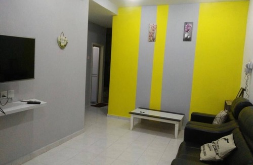 Taman Gadong Perdana House | Stay99 House 2 (max 14 pax)