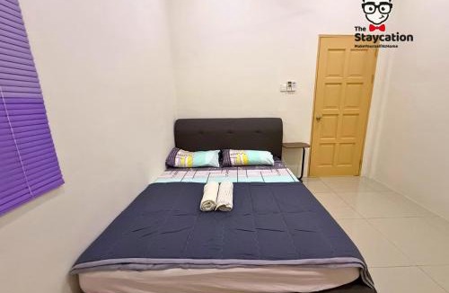 Kota Samarahan House | Staycation Homestay 83 Unigarden near Unimas