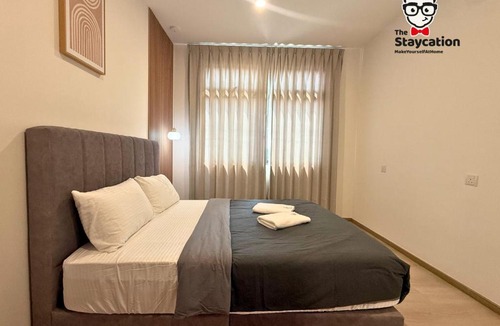 Kota Samarahan Apartment | Staycation Homestay 90 D'Millenia near Unimas