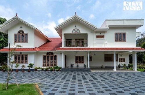Bison Valley Villa | StayVista at Spice Notes - Breakfast Included