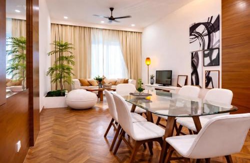 Seri Tanjung Pinang Apartment | Straits Quay Seafront Suite l Panoramic Seaview