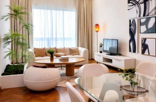 Seri Tanjung Pinang Apartment | Straits Quay Seafront Suite l Panoramic Seaview