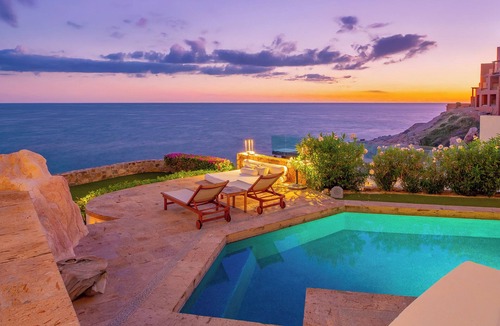 San Jose del Cabo Villa | Striking Modern Villa Above a Rare Swimmable Cove — Chef & Butler Included