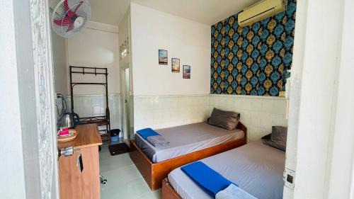 Kampot House | Studebaker Guesthouse & Pool
