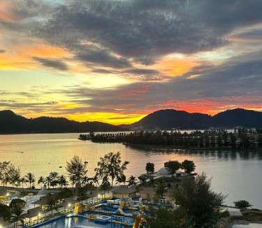 Lumut Hotel | Studio Room Marina Height's Hotel Residence with Seaview
