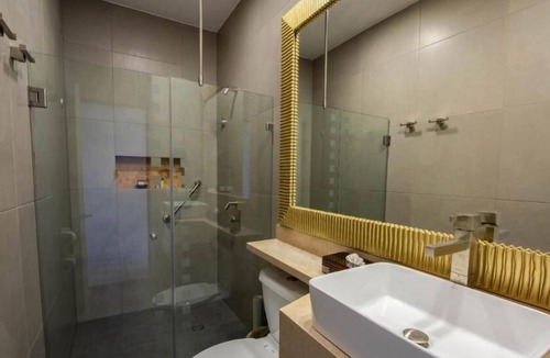 Campo de Golf Fonatur Hotel | Stunning 1BR Suite Steps to Plaza Italia Square