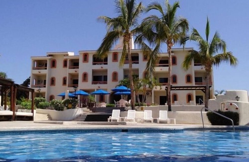 Campo de Golf Fonatur Hotel | Stunning 1BR Suite Steps to Plaza Italia Square