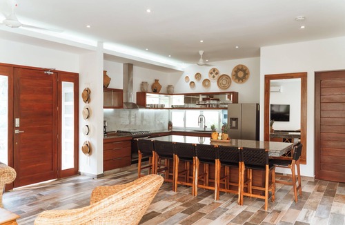 La Veleta Villa | Stunning new villa heated pool, 4 bedrooms, walk to Calle 7, outdoor dining