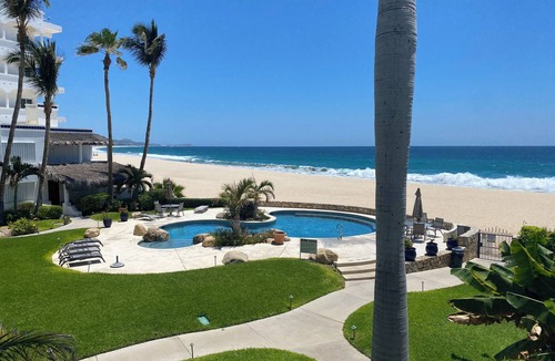 San Jose del Cabo Condo | Stunning Oceanfront Condo with Pool in Mira Vista