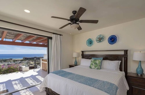 Campo de Golf Fonatur Condo | Stunning Views, Penthouse Rooftop, Walk to town