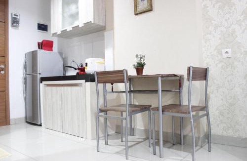Hegarmanah Apartment | Stylish 1BR near ITB University at Dago Suites Apartment By Travelio