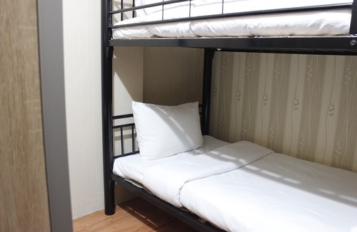 Cimahi Hotel | Stylish 2Br Gateway Pasteur Apartment Near Exit Toll