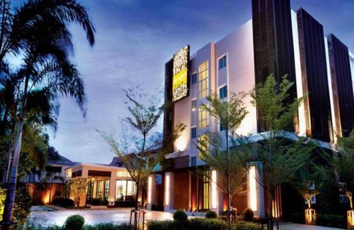 Ladprao House | Stylish Deluxe DBL | Peaceful Bangkok Escape