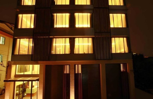 Ladprao House | Stylish Deluxe DBL | Peaceful Bangkok Escape
