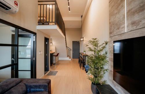 Nusajaya Apartment | Stylish Loft Duplex Sunway Grid by Our Stay