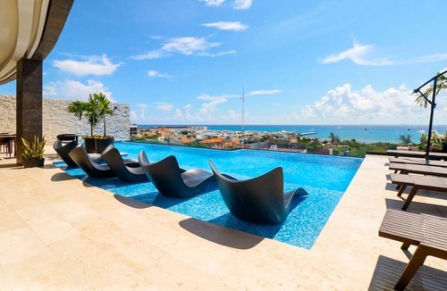 12th Street Apartment | Stylish Studio with Top Amenities: Pets Welcome!