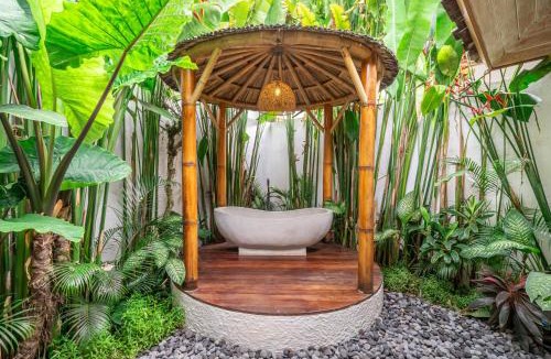 Penestanan Villa | Stylish Villa for Two- Relax, Soak, and Reconnect