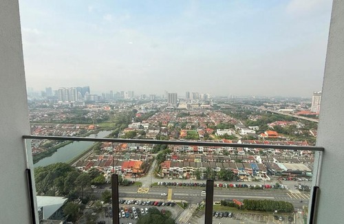 Subang Jaya Apartment | Subang Dorsett - Near SJMC - Elara Studios