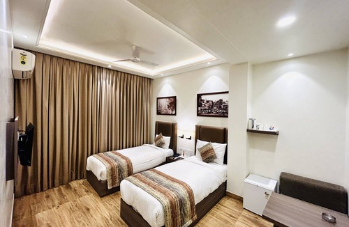 Mahmoorganj Hotel | Sugar Stars Inn