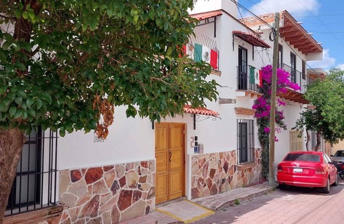 Centro Apartment | Suite with private roof top terrace in downtown Tequisquiapan