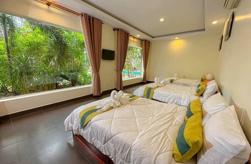 Krong Kaeb Hotel | Summer Resort