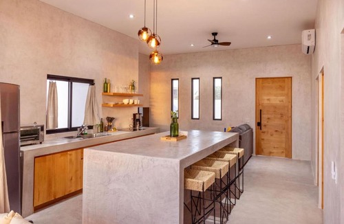 Todos Santos Villa | Sun-drenched escape w sleek saltwater pool