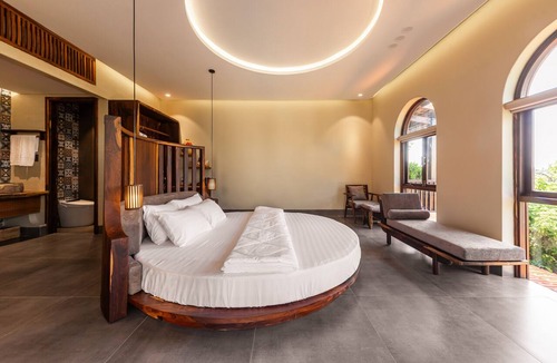 Dong Hoa Hotel | Sun Village Beach Resort