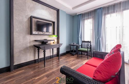 Hang Trong Hotel | Sunny 22land Ho Guom