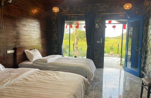 Hoa Lu House | Sunrise Valley Retreat