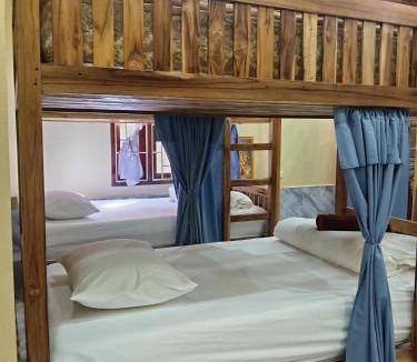 Nong Khiaw Hostel | Sunset Backpackers Hostel