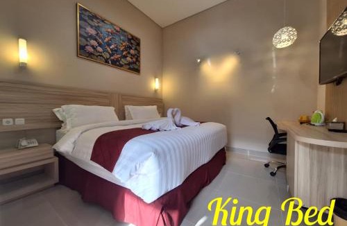Waru House | Sunshine Family Homestay near Terminal 1 Juanda Airport