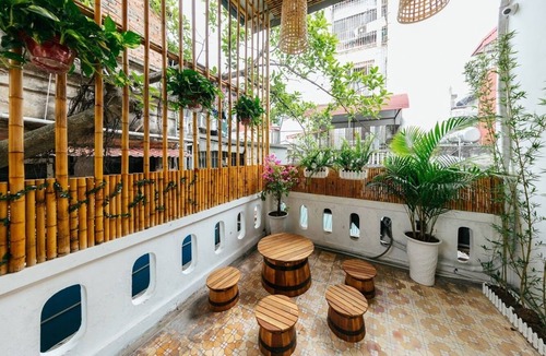 Hang Trong House | SunStay-Discovery apartment, in the Old Quarter