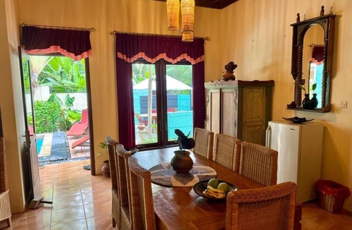 Senggigi Villa | Superb Family Friendly Villa With Pool and Only 500 Metres From Beach