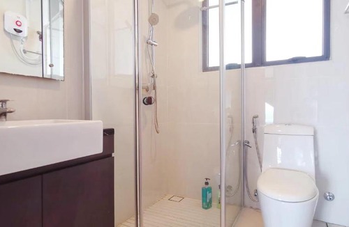 Central District Apartment | SUPERB SEAVIEW ROYAL STRAND DANGA BAY COUNTRY GARDEN