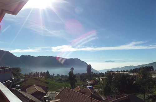Tengger Caldera Bed & Breakfast | Superior Twin at Lava Lodge
