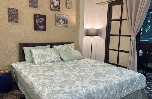 French Quarter Apartment | Sure Home/1 BR/Next to Hoan Kiem Lake/City view