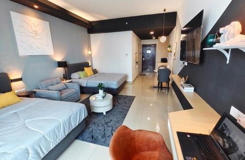 Malacca City Hotel | Swan Garden Resort, Bathub, Seaview 2Day stay -20 Percent Offer, 4 min to Jonkerstreet