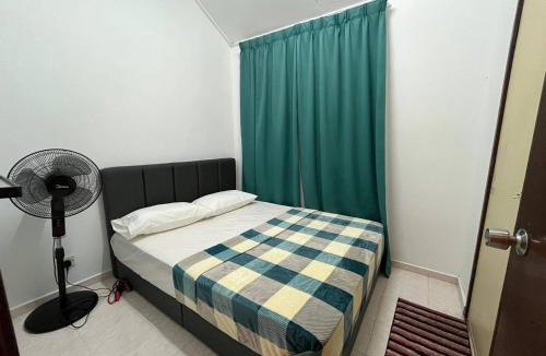 Bandar Puncak Alam House | Sweet Roses Homestay- Free WiFi, Nearby UiTM
