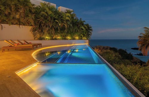 Cabo Bello Villa | Swimmable Beachfront Luxury Villa w/Heated Pool, Spa & Game Room in Cabo Bello