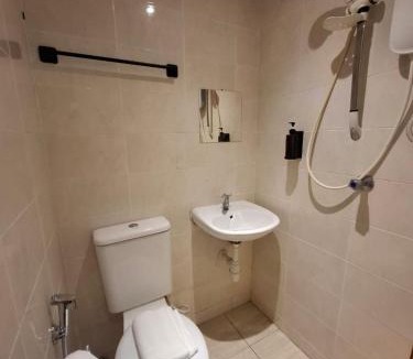 Damansara Perdana Hotel | Swing and Pillows - Damansara Perdana