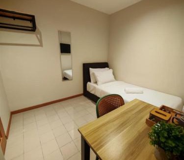 Damansara Utama Hotel | Swing & Pillows - Damansara Uptown, Petaling Jaya