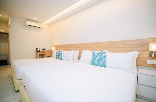 Ss 4 Hotel | Swing & Pillows - Kelana Jaya Selangor