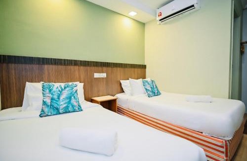 Chinatown Hotel | Swing & Pillows - Petaling Street Kuala Lumpur