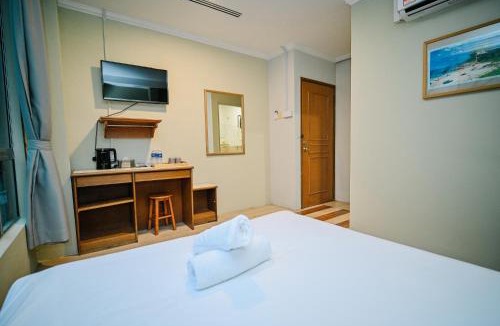 Chinatown Hotel | Swing & Pillows - Petaling Street Kuala Lumpur