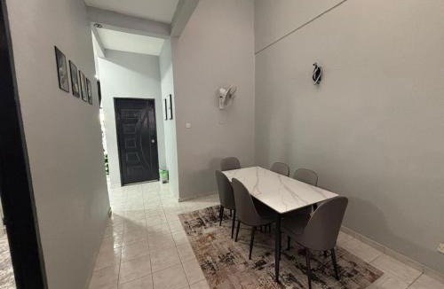 Sungai Baru Tengah House | Syahmi homestay pengkalan balak