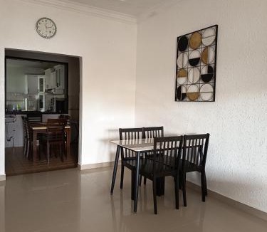 Kampung Geliga Besar House | Syaza Homestay